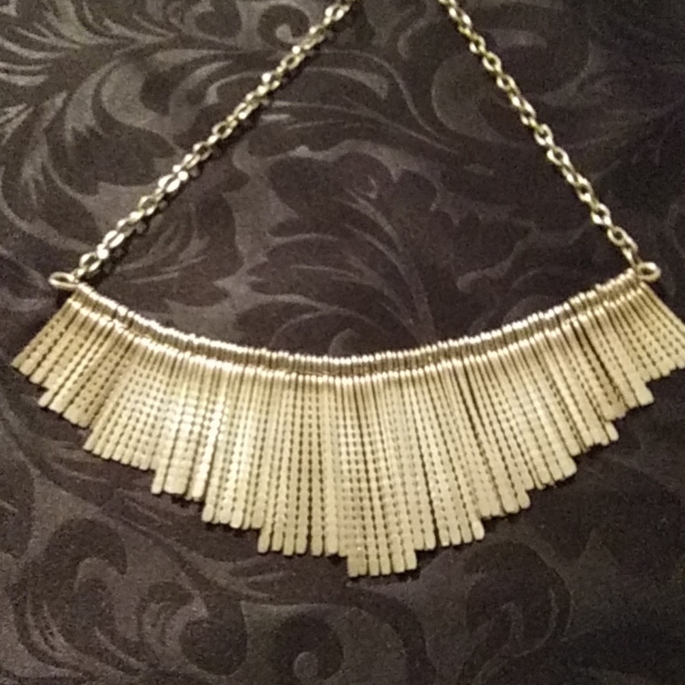 Necklace - Picture 2 of 3